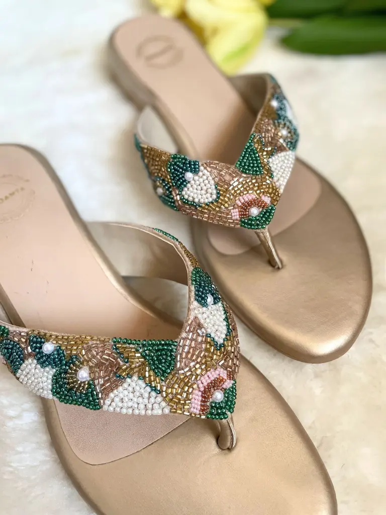 Embroidered V-Strap Slipons_Closeup.webp