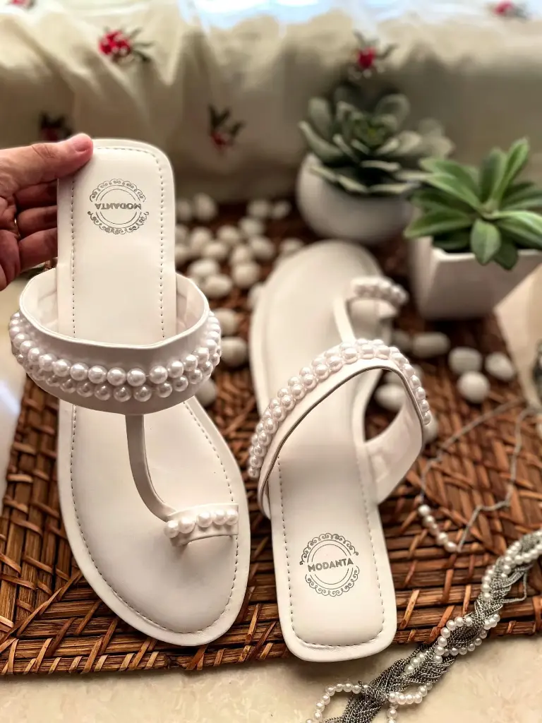 Pearl Kolhapuris